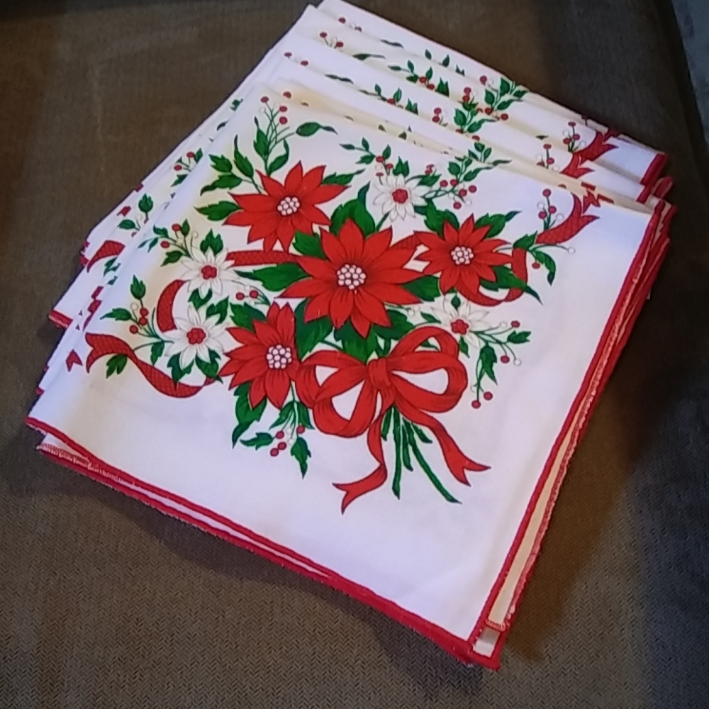 Eight Christmas cloth napkins